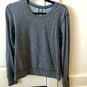 lululemon grey & white rulu long sleeve, size 6
